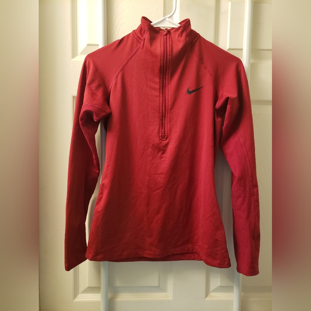 Nike 1/4 zip pull over